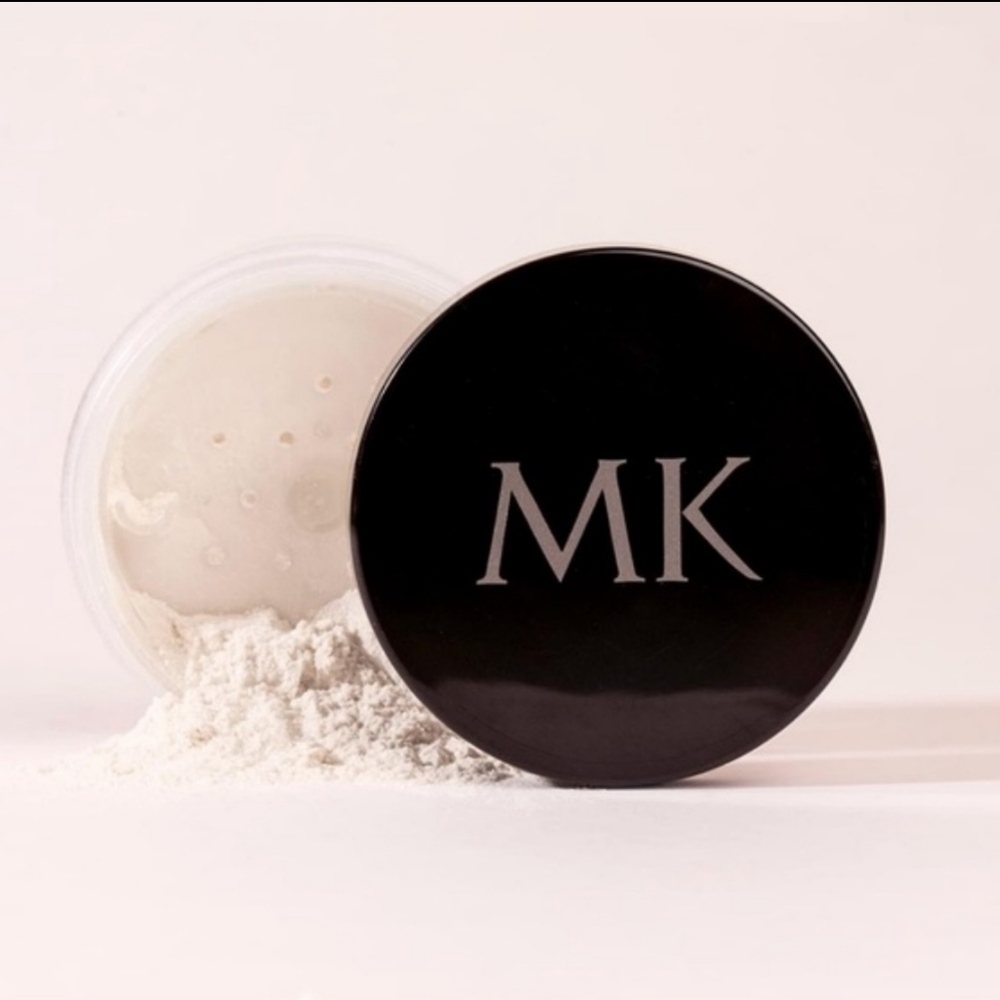 Translucent loose powder